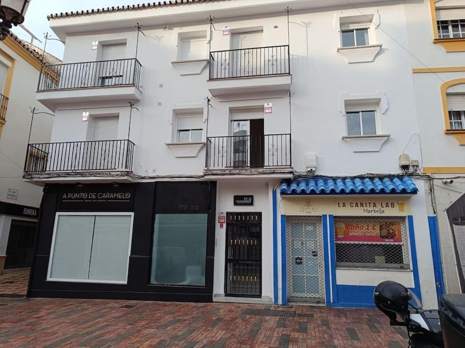 Bonito Apt. En Casco Historico Marbella Exterior photo